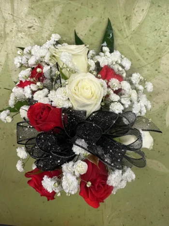 Corsage 2