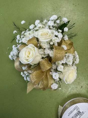 Corsage 21