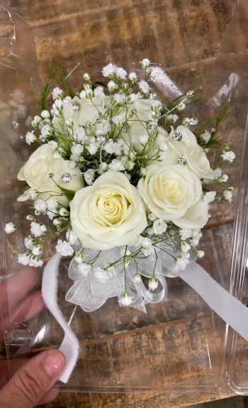 Corsage 26