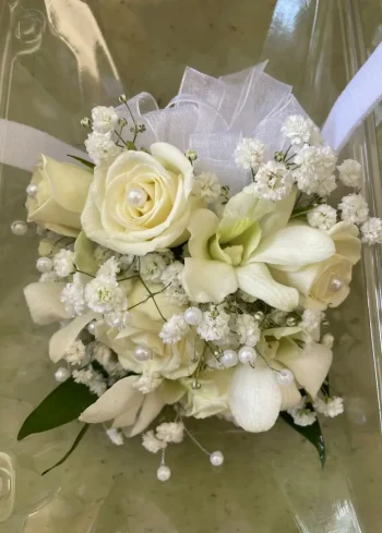 Corsage 28