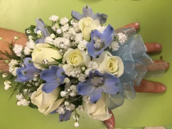 Corsage 31