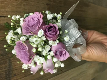 Corsage 37