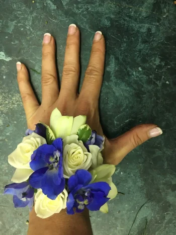 Corsage 39