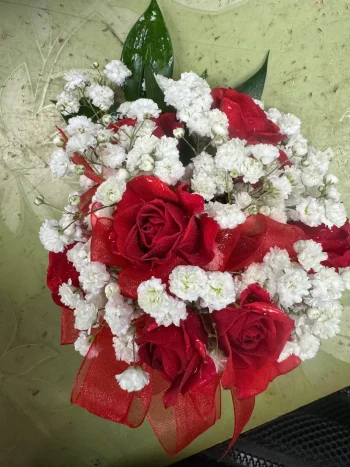 Corsage 6
