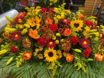 Sym Casket 8